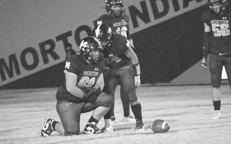 HYPED UP - Morton athletes Christian Enriquez and Britton Boggs were getting ready for the teams fourth down stand during their game this thursday for the teams last home game of the season. (Staff photo by Aalijah Soliz)
