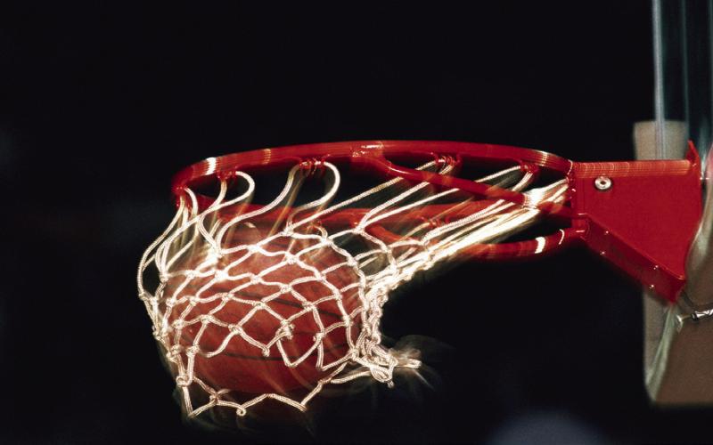 Texans fall in first round of National Tournament