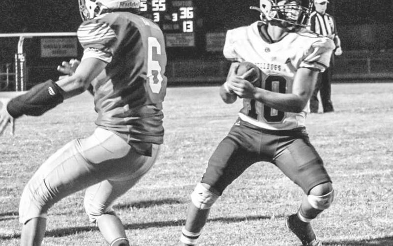 ELUSIVE - Anton Bulldog Gavin Martinez juked out the defender in the open field this past Thursday in the team’s away game against the Eagles. The Bulldogs mercied Chiilicothe at the end of the third quarter. (Staff photo by Aalijah Soliz)