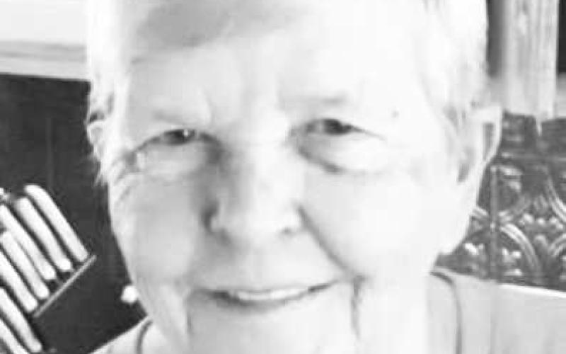 Graveside services set for Joyce Berdella Lockhart, 78