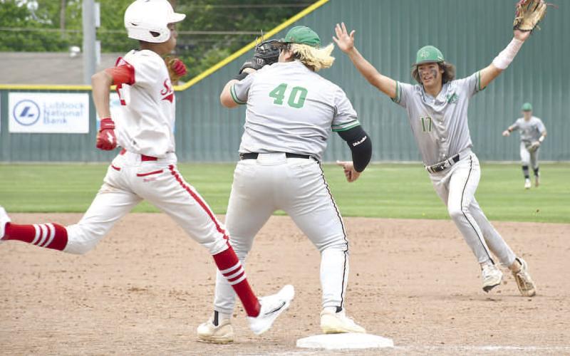 Eagles defeat rival in quarterfinal