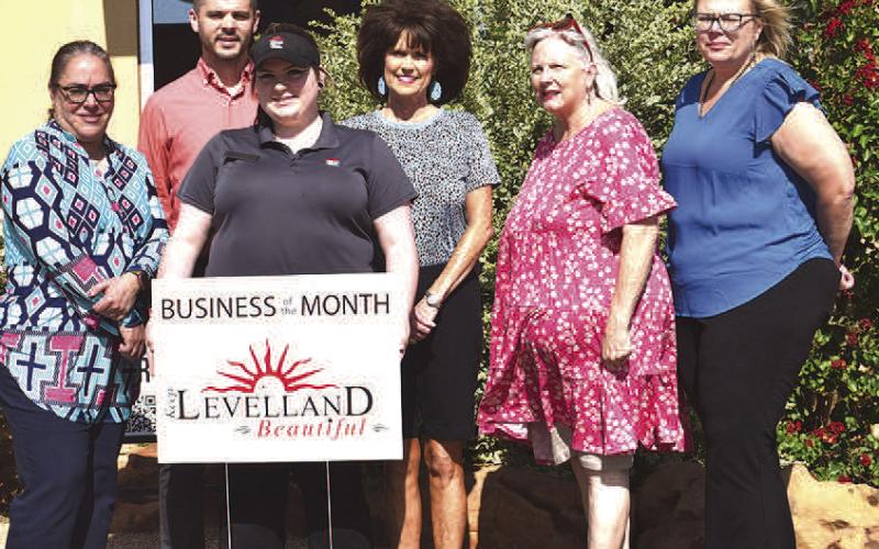 BUSNINESS OF THE MONTH -July Business of the Moth was awarded to Pizza Hut by Keep Levelland Beautiful. Names in no particular order: Miranda Nale, Jaine Morales, Kristal Isaack, Donna Wheller, Kelly Handcock, Josh Meredith, (Staff photo by Emily Campos)