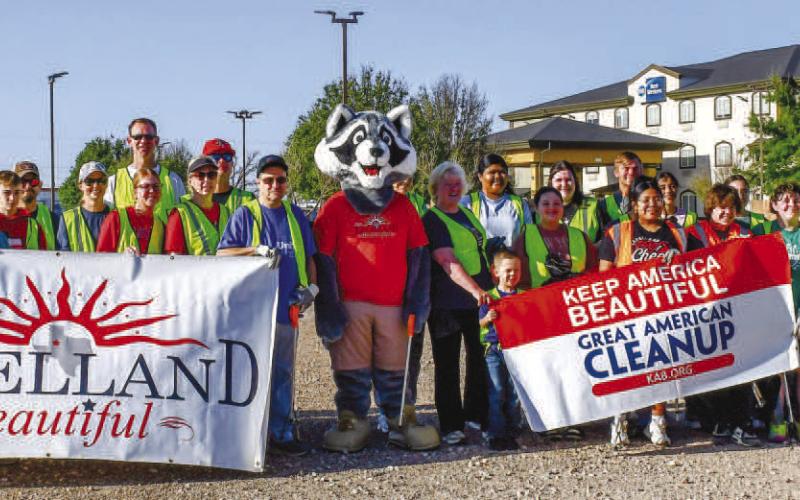 COMMUNITY SPRING CLEANUP