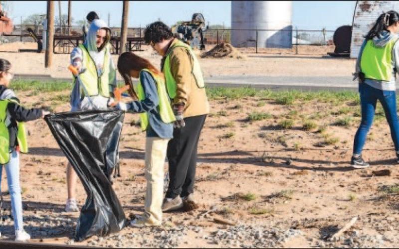 KEEPING LEVELLAND BEAUTIFUL