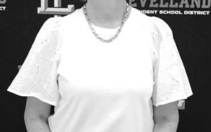 30 YEARS OF SERVICE - Stacey Waddill was reconized for her commitment to the LISD for 30 years of service. (Photo courtesy of Cristal Isaacks)