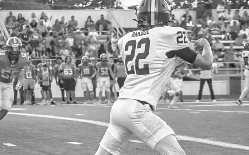 WIDE OPEN - Levelland Lobo Eli Randol caught the ball out of the backfield during the team’s away game against the Idalou Wildcats this past Friday. (Staff photo by Aalijah Soliz)