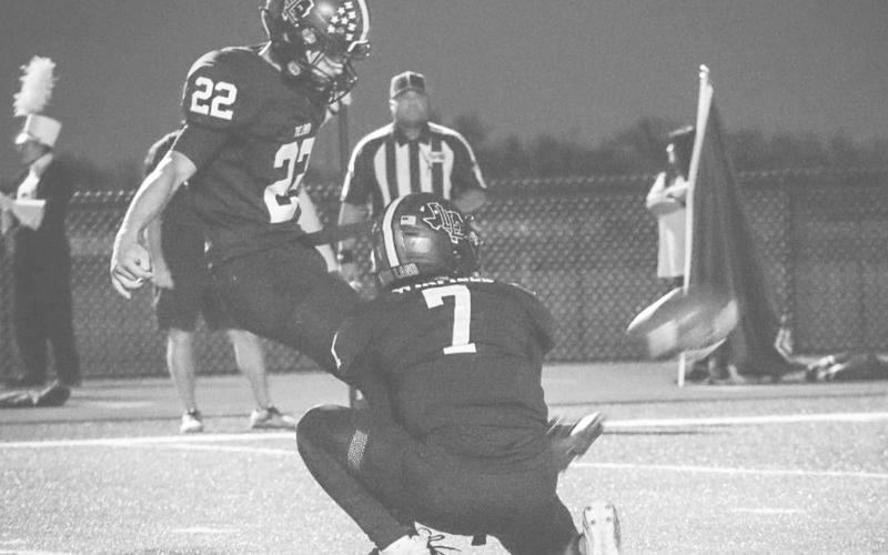 IT’S GOOD - Levelland Lobo Eli Randol went perfect on the night against the Snyder Tigers from field goals in their last non-district matchup. (Staff photo by Aalijah Soliz)