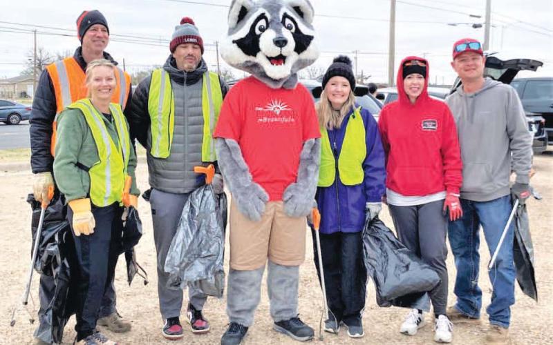 KEEP LEVELLAND BEAUTIFUL