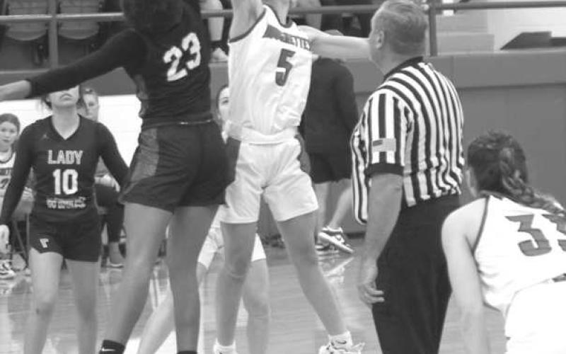 SEASON STARTS NOW- Aslyn Lara tipped off the 2022-23 season for the Sundown Roughettes at home against Floydada. The Roughettes defeated Floydada, 49-36. The Roughettes face Denver City on the road, Tuesday, November 15th. (Photo Courtesy of Chris Bratcher)