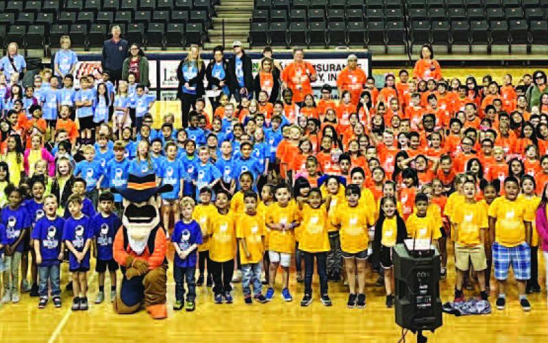 SPC CLASS OF 2035 – South Plains College recently hosted its annual Kids College event on the Levelland campus. Approximately 400 kindergartners from Levelland ABC, Sundown ISD, Whitharral ISD, Whiteface ISD, Ropesville ISD, Smyer ISD, Anton ISD, New Home ISD and Morton ISD participated in several different activities throughout the morning. The event was sponsored by the SPC Enrollment Services department. (Photo courtesy of SPC)