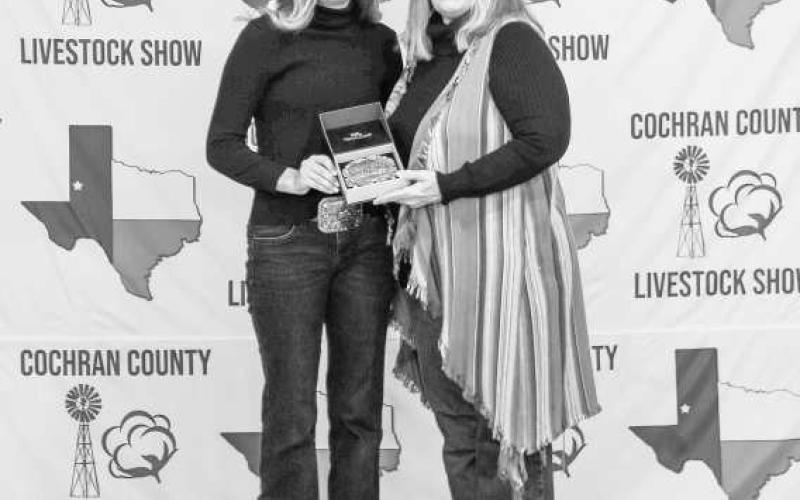 SENIOR CATTLE SHOWMAN - Maddison Bedford was awarded a buckle for Senior Cattle Showman donated and presented by T&amp;amp;L Farms at the Cochran County Livestock Show at the County Show Barn in Morton. (Staff photo by Essence Childers.)