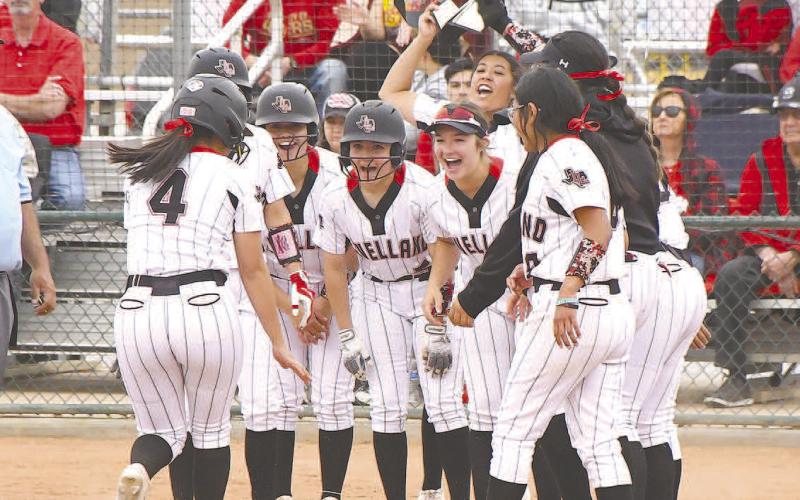 CLEAN UP- A Levelland 10 run third inning carried the Loboettes to a 14-3 district win over Sweetwater. Seven of Levelland’s 10 runs in the third inning came from Natalie Coronado. Durinh the inning Coronado had a three run home-run and a grand slam. The Loboetes are now 162 overall and 1-0 in district play. (Staff Photo by Dom Puente)