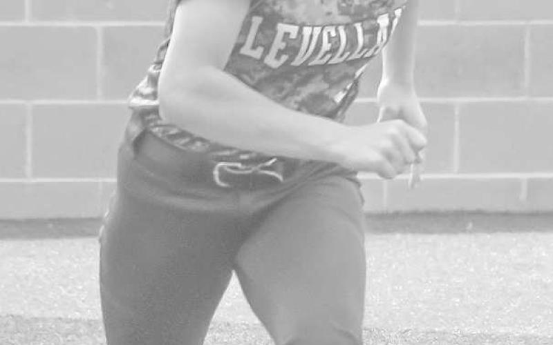 HUSTLE TO FIRST- The Levelland Loboette softball team participated in summer league softball at Sundown High School Tuesday. Loboette Mia Sepulbeda hustled down the baseline after she put the ball in play. (Staff Photo by Aalijah Soliz)