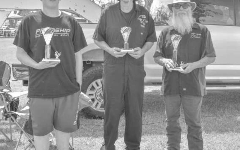 NON-FENDERED – In the Non-Fendered Hot/Street Rod Class (49 and older) Steve Corgill placed first with his 1923 Ford T-Bucker, Nolan Wampler placed second with his 1923 Ford T-Bucker and Rich Puryear placed third with his 1932 Ford B. (Staff photo by Ada Niederhauser)