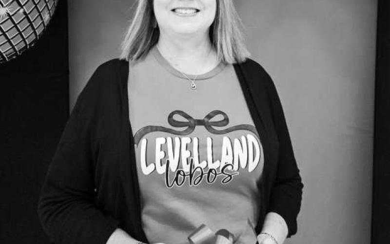 30 YEARS OF SERVICE - - Levelland ISD held their employee banquet last week with several awards being given. This amazing award was given to Laurie Jones for her dedicated service. (Photo courtesy of Cristal Isaacks)