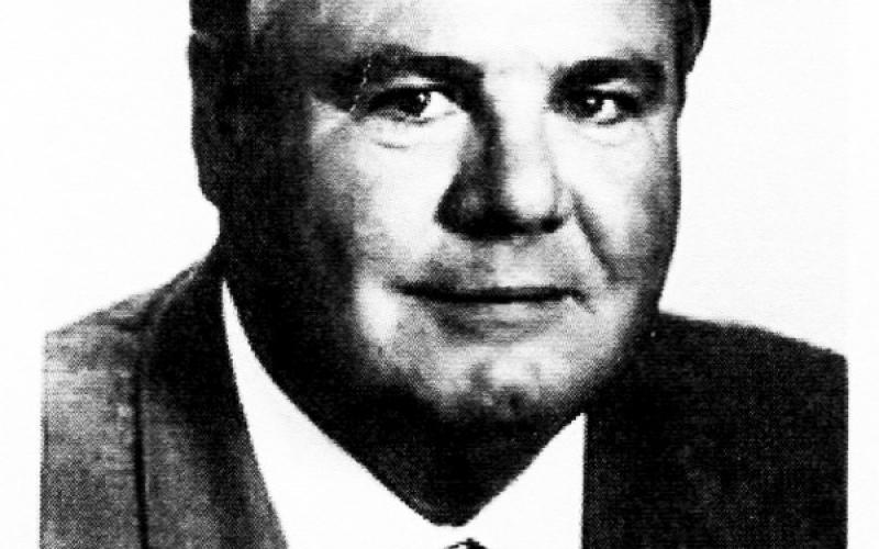 Howell Ray Luper, 81