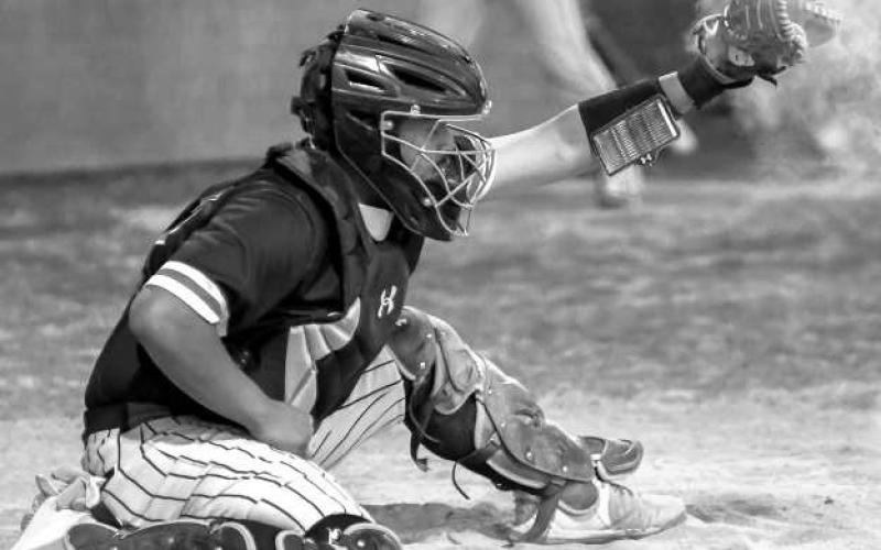 Lobos open district 1-0, shutout Lakeview