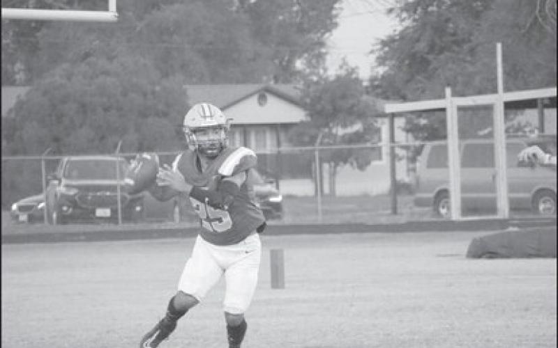 Anton falls to Hart on Homecoming, 27-20