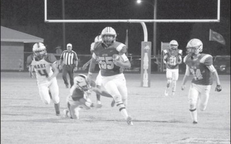 Anton falls to Hart on Homecoming, 27-20