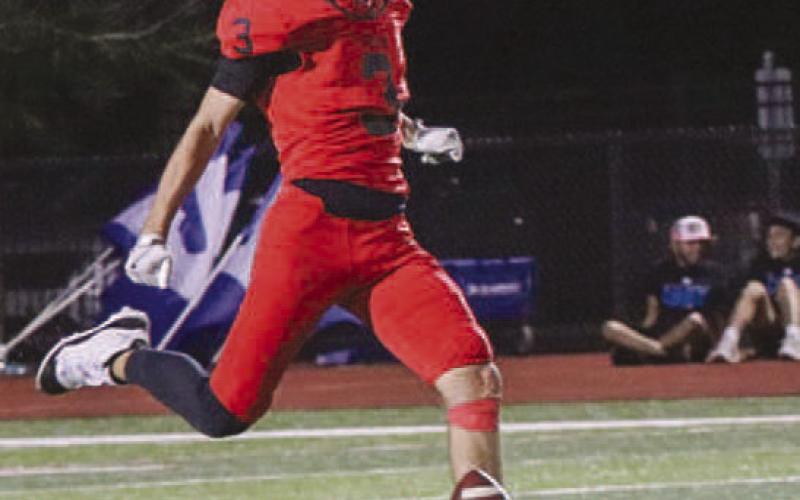 Levelland Lobos take down Lake View Chiefs