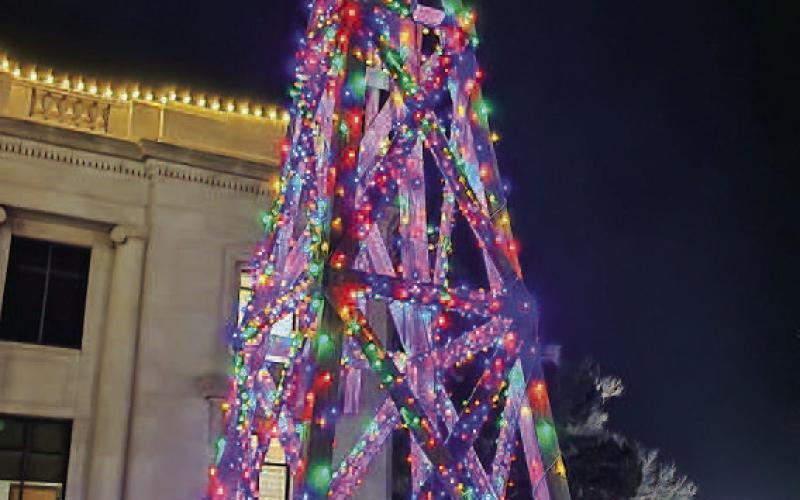 BEAUTIFUL LIGHTS - Community members are encouraged to travel to downtown Levelland and see the various Christmas lights scattered throughout the area before they are turned off until the next holiday season. The gazebo located downtown is covered in Christmas decorations and lights for community members to enjoy and take photos. Pictured is the historic windmill located on the courthouse lawn located on the East side of the Hockley County Courthouse. (Staff photo by Dom Puente)
