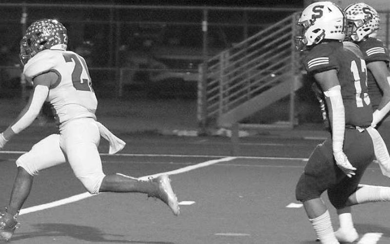 TD IN THE THIRD- Roughneck Rickey Melendez scored a TD in the third quarter after he broke through the Stratford defense.The Sundown Roughnecks’ football season came to an end Thursday night in Hereford with a 49-8 loss to the defending Division 2 State Champion Stratford Elks. (Photo Courtesy of Chris Bratcher)