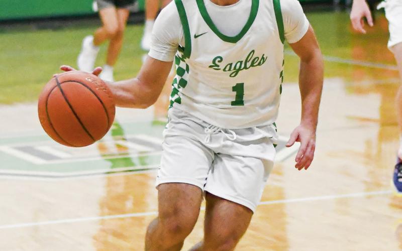 FASTBREAK DRIVE - Ropes junior guard Kolter Dockery drives to the basket on a fast break during their game against Sudan this past Tuesday night in Ropes. Dockery would have four points on the night. (Staff photo by Jentezen Smith)