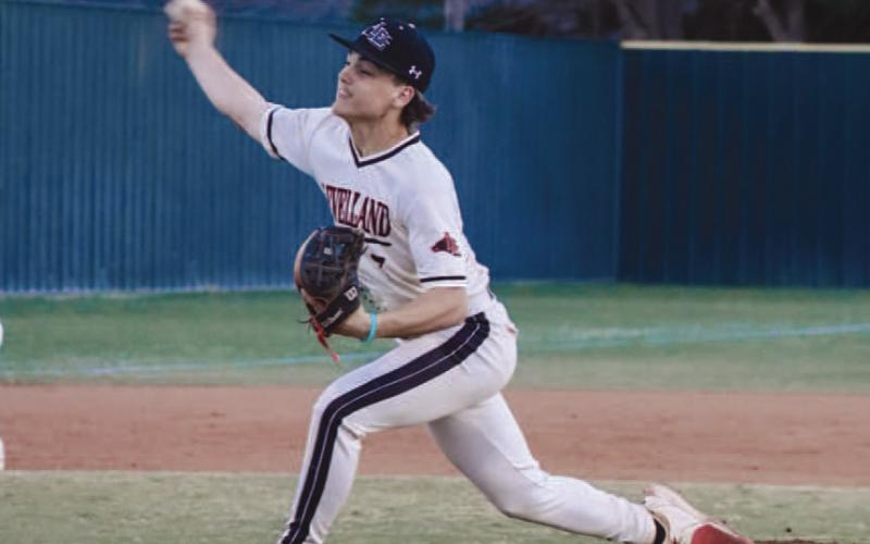 PITCHING - Levelland Lobo Jake Potter started on the mound for the Lobos during the team’s game against the Eagles this past Thursday evening. (Staff photo by Aalijah Soliz)