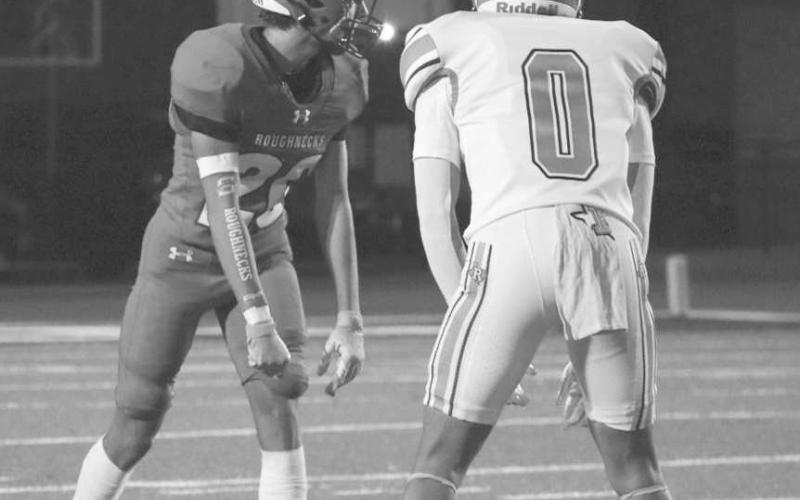 MAN TO MAN - Ropes Eagle Branson Simental and Sundown Roughneck Briar Miller went against each other in man to man coverage this last Friday in Sundown during district play. (Staff photo by Aalijah Soliz)