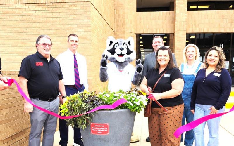 Russell and Angie Vest — in honor of their graduating years, 1982 &amp;amp; 1984. (front, left to right) Dr. Don Heseman, Russell and Angie Vest, Angie Covarrubias, Mary Siders, (back) Sid Gerber, Litter Critter, Craig Black and Mayor Breann Buxkemper.