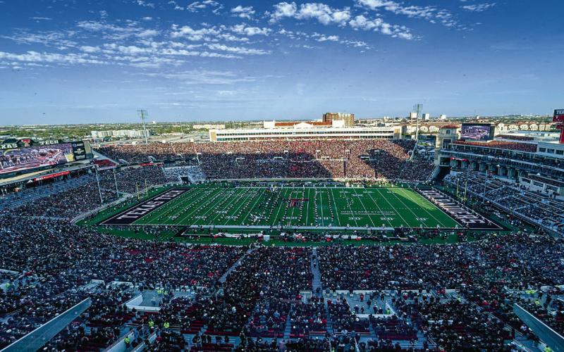Texas Tech beats Kansas 42-17 to stay undefeated