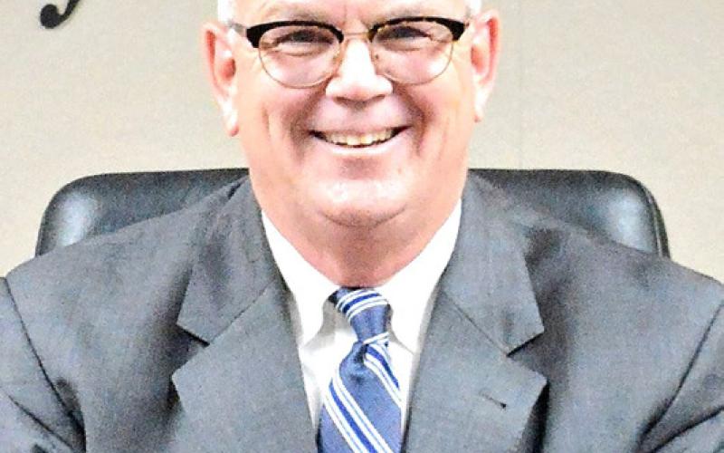 Fisher announces retirement as city manager in February