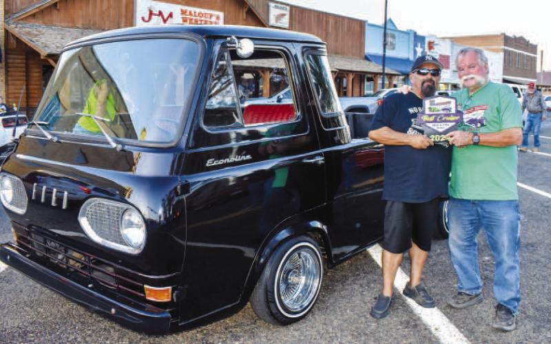 BEST CRUISER- Pictured is Jimmy Grado who won one of the Best Cruise awards on Friday night by Darrell Bush at the Thunder on the Plains Cruise. (Photo courtesy of Emily Campos)