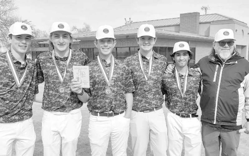 Texans place four in the top eight
