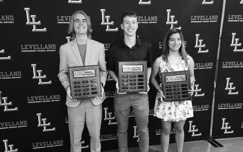 BOYS XC AWARDS- The Levelland athletics hosted their annual sports banquet at the Mallet Event Center Monday evening. For cross country, Ryan Jeanneret was named Outstanding Male, Anson McMahan-Fighting Heart and Ariana Lopez-Outstanding Female. (Staff Photo Dom Puente)