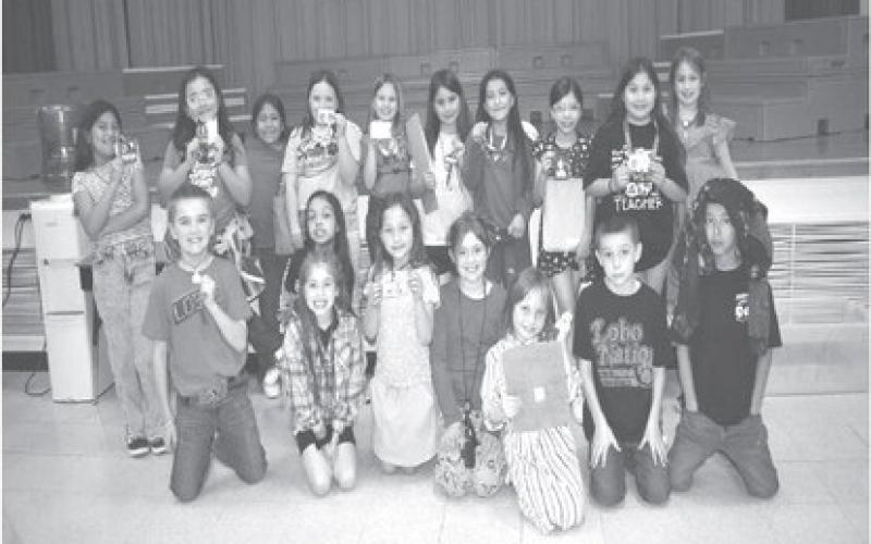 DRESS UP DAY- The South Elementary had a dress up like you teacher day on Thursday at the South Elementary school. In photo are many little teachers in no particular order Julia Puente, Makaylee Quintanilla, Ava Galarza, Ella Searlett, Majorrie paiz, Taylor Rives, Cheyenne Brown, Aryanna Gutierrez, Adriana Cedillo, Mariana Rodriguez, Alyanna Castillo, Faith Salazair, Kaceyn Perez, Sophie Guillen, Rayden Smith, Briegan Merrill, Helen Rae, Emma Curtis and Rylan Wuerfein.(Staff photo by Emily Campos).
