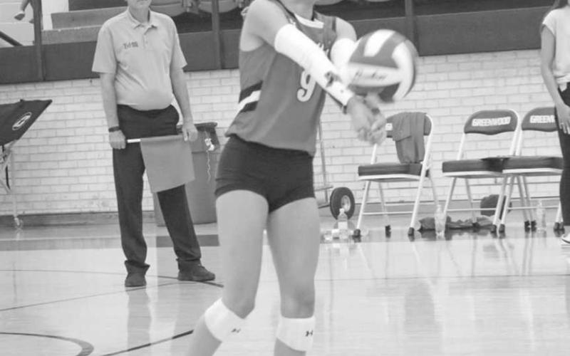 POP UP - Levelland Loboette Aubree Gaona popped the ball up for her teammates last Tuesday in Greenwood against the Rangerettes. (Staff photo by Aalijah Soliz)