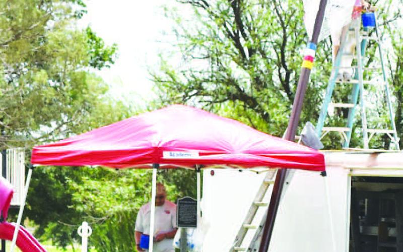 - The Levelland Quanah Parker Trail Arrow got a coat of fresh paint this past Tuesday. The marker is located in Lobo Park at the intersection of Avenue H) and 11th Street. The site features a 22-foot-tall, brightly colored steel arrow and an official granite marker that commemorates Quanah Parker and the region's Comanche history. (City of Levelland photo)