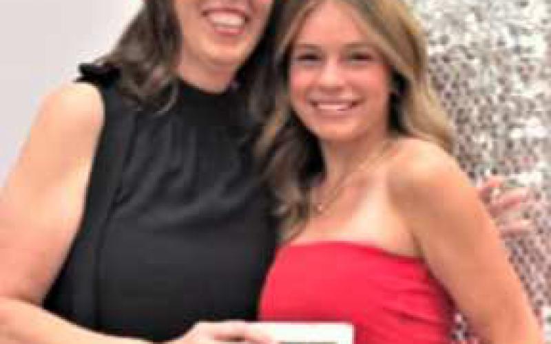 LHS CHEER HERKIE AWARD - Hannah Murillo. (Levelland ISD photo)