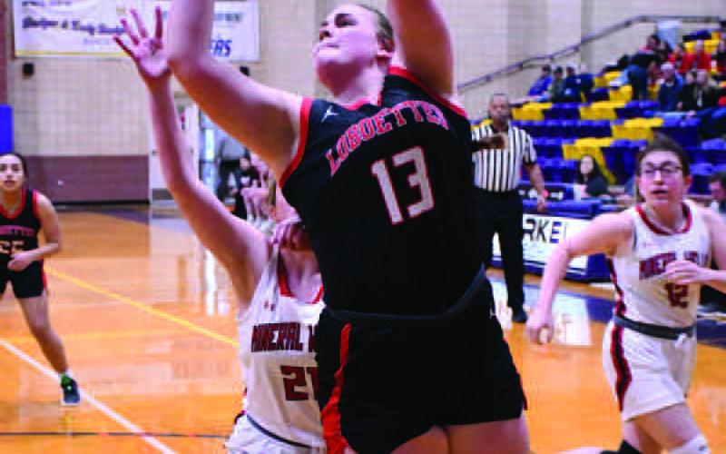 Loboette defense shines during Bi-District round
