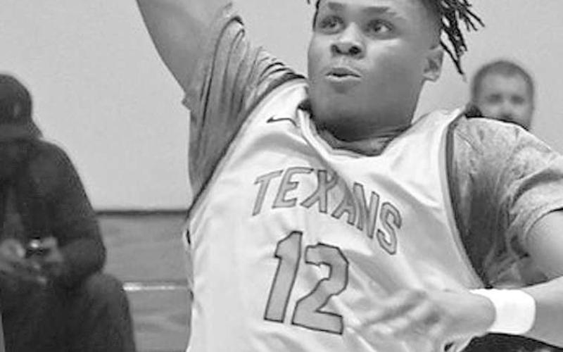 LEADING SCORER- South Plains’ Christian Coleman led all scorers Saturday, netting 25 points, his 11th consecutive game scoring in double figures. The South Plains College men’s basketball team wrapped up its final game before the Christmas break Saturday, winning their ninth consecutive contest, pummeling Adams State JV 100-45 at Cahoon Armory on the campus of New Mexico Military Institute. (Photo Courtesy of Jordan Irvine)