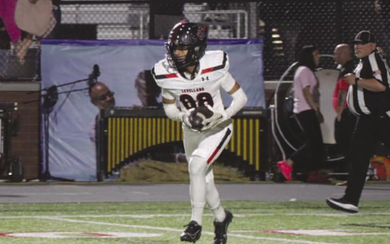 RETURNER - Levelland athlete Sean Landrum returned the ball on kick-off during the teams district game against the Borger Bulldogs last Friday. (Staff photo by Aalijah Soliz)