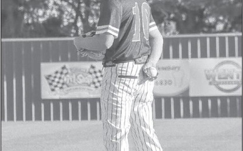 Levelland Lobos beat Estacado in 11 innings