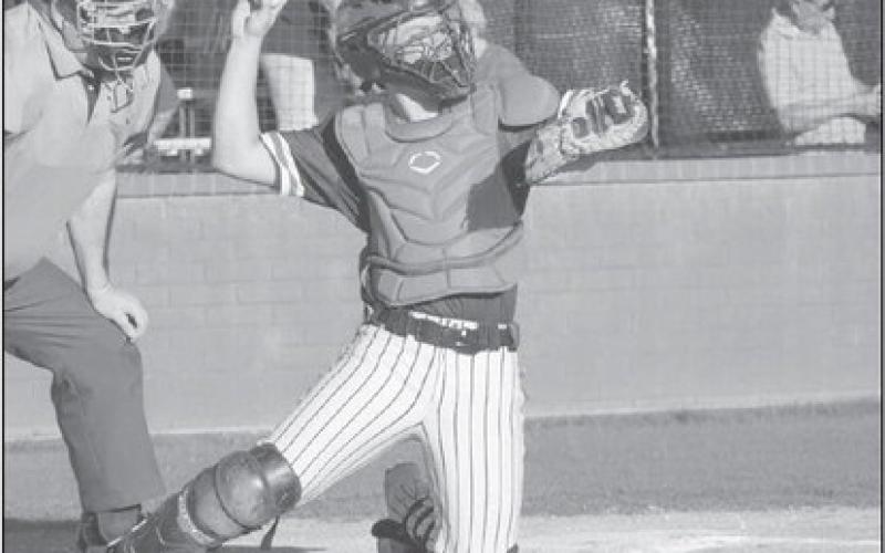 Levelland Lobos beat Estacado in 11 innings