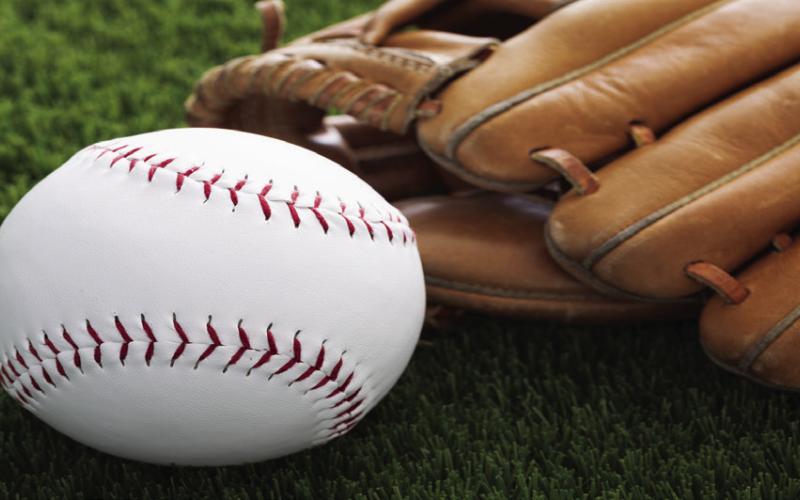 Lobos punch playoff ticket with 7-2 win over Memorial