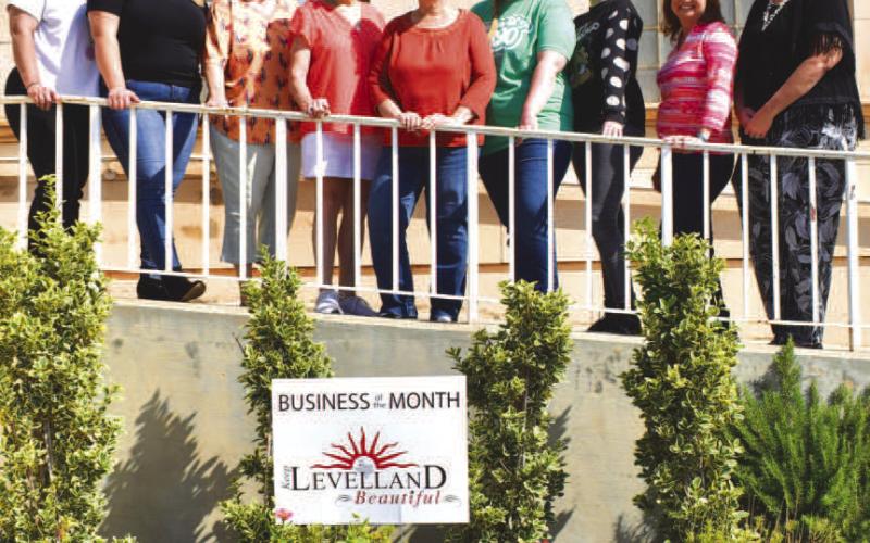 BUSINESS OF THE MONTH - August Business of the month was awarded to the Hockley County Library by Keep Levelland Beautiful. Pictured from left to right are: Janie Morales, Stephanie Rodriguez, Donna Wheeler, Barbra Pinner, Amy Cantwell, Sabre Reynolds and Shawna Carpenter Lopez. The Mosaic Coffee Company friends are part of a non-profit organization that planted the beautiful plants and flowers at the Hockley County Library. (Staff photo by Emily Campos)