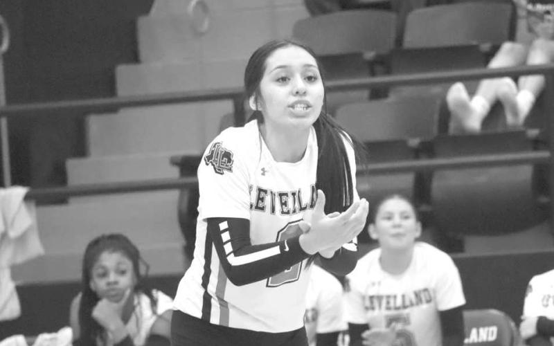 RALLY - Levelland Loboette Taylyn Ladesma rallied her team together during the game to motivate them. (Staff photo by Aalijah Soliz)