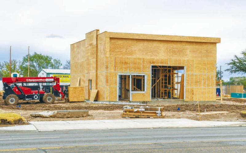 FRAMING CONTINUES - Construction crews are continuing to work on the future site of Wendys located on College Avenue, north of Prosperity Bank. Framing of the building continues as small steps are being made. An open date has yet to be posted. (Staff photo by Evin Thomas)