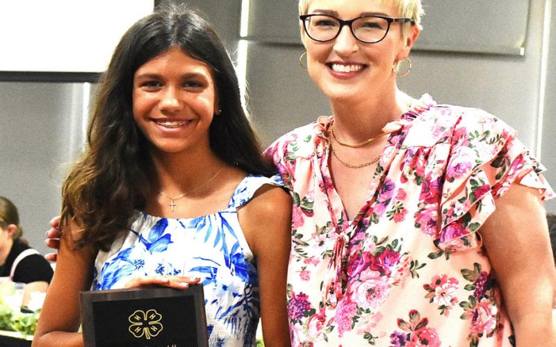 Hockley County 4-H Junior Family &amp;amp; Community Health Award – Pepper Dukatrik