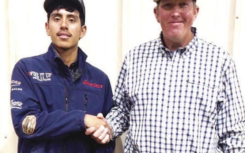 ORIGINALTEAM ROPINGAT THE MALLET EVENT CENTER – Manuel Cano and Taylor Pettigrew.